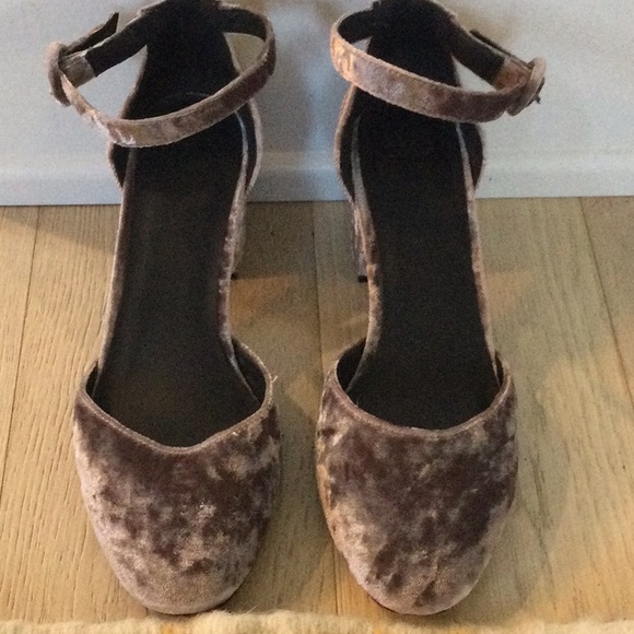ASOS Crushed Velvet Shoes with Ankle Strap - Picture 2 of 5